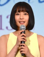 広瀬すず、『ちはやふる』主演に戸惑うも「誰にも負けずに頑張ります」