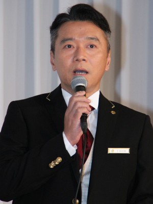 『ホテルコンシェルジュ』制作発表に登場した尾美としのり