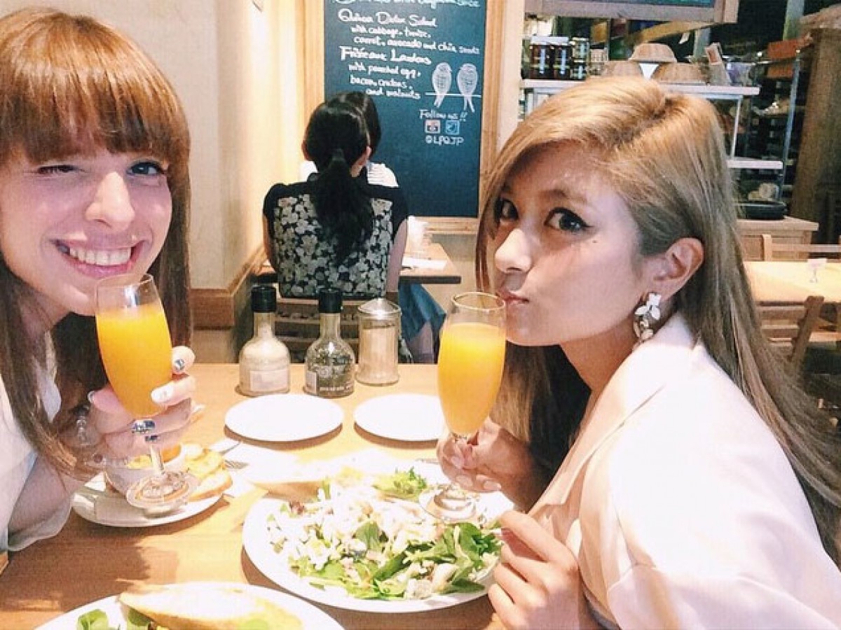 IVAN&ローラ、“プチハーフ会”でランチ!