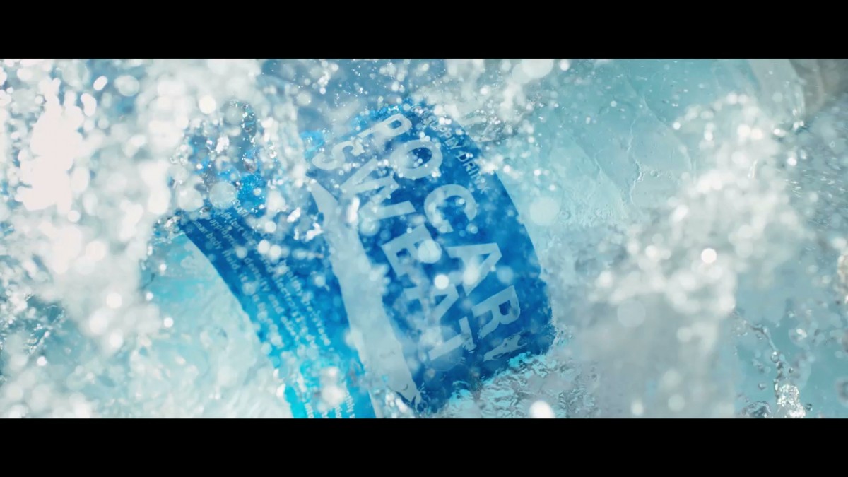 中条あやみ、水しぶきの中パワフルに熱唱！ポカリスエット新CMで新たな一面を披露