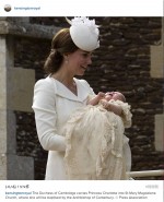 英王室シャーロット王女の洗礼式の様子（写真は、キャサリン妃とシャーロット王女）
