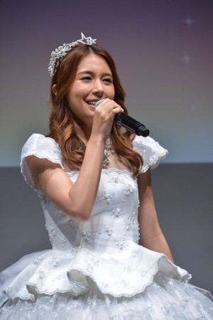 『ディズニー マジックキャッスル マイ・ハッピー・ライフ2』新商品発表会に登場したMay J.