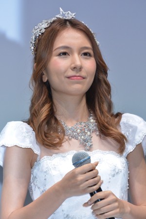 『ディズニー マジックキャッスル マイ・ハッピー・ライフ2』新商品発表会に登場したMay J.