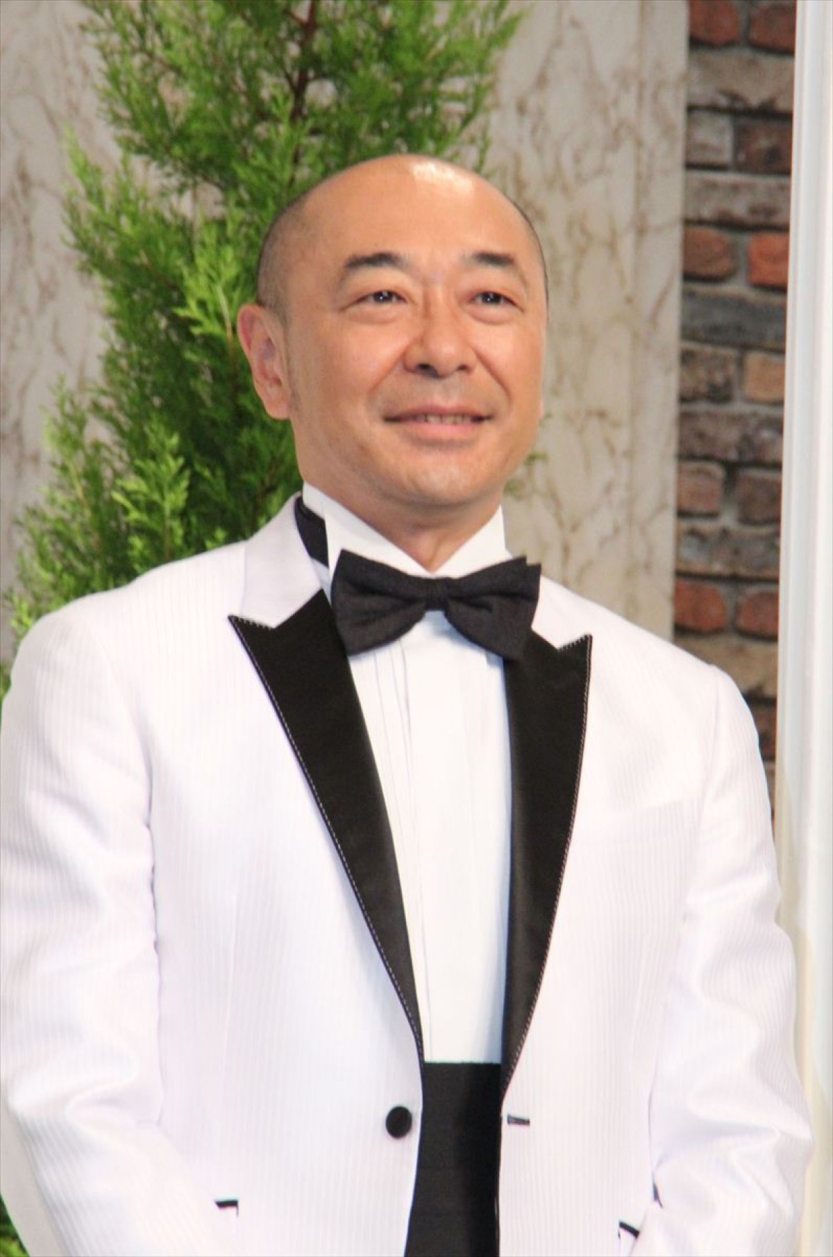 石田純一、「現在は更生中です」過去の私生活つっこまれ恐縮