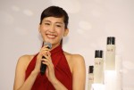 「この夏SK‐IIと 『運命よりも、きれいになろう。』 “美肌チェンジ” 披露イベント」に出席した綾瀬はるか