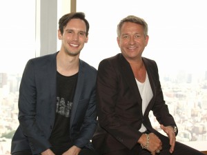 『GOTHAM／ゴッサム』に出演のコリー・マイケル・スミスとショーン・パートウィー