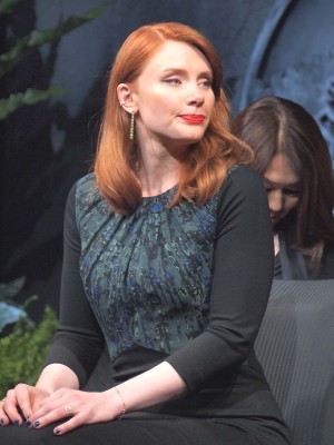 『ジュラシック・ワールド』キャスト来日会見に出席したブライス・ダラス・ハワード