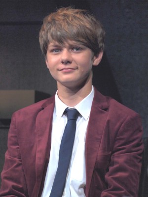 『ジュラシック・ワールド』キャスト来日会見に出席したタイ・シンプキンス