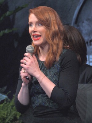 『ジュラシック・ワールド』キャスト来日会見に出席したブライス・ダラス・ハワード