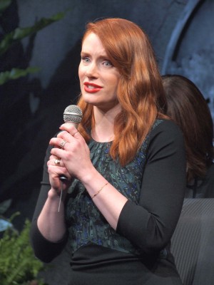 『ジュラシック・ワールド』キャスト来日会見に出席したブライス・ダラス・ハワード