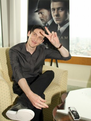 話題の海外ドラマ『GOTHAM／ゴッサム』で、“ペンギン”を務めるロビン・ロード・テイラー