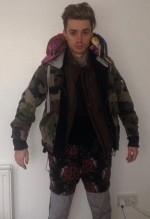 英男性アイドル、12枚重ね着で気絶「もうだめかと思った」機内で熱中症に