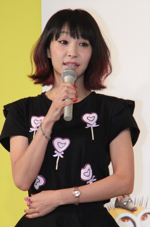 『ミニオンズ』吹替え版完成報告会見に登場したLiSA