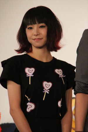 『ミニオンズ』吹替え版完成報告会見に登場したLiSA