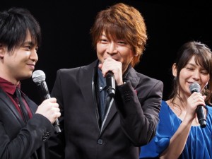 『モンスターストライク』アニメ制作発表会に登場した小林裕介、福島潤、Lynn