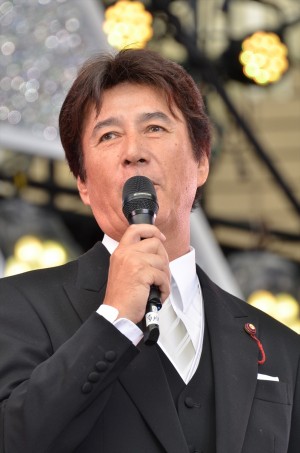 草刈正雄、『民王』組閣発表イベントに登場　