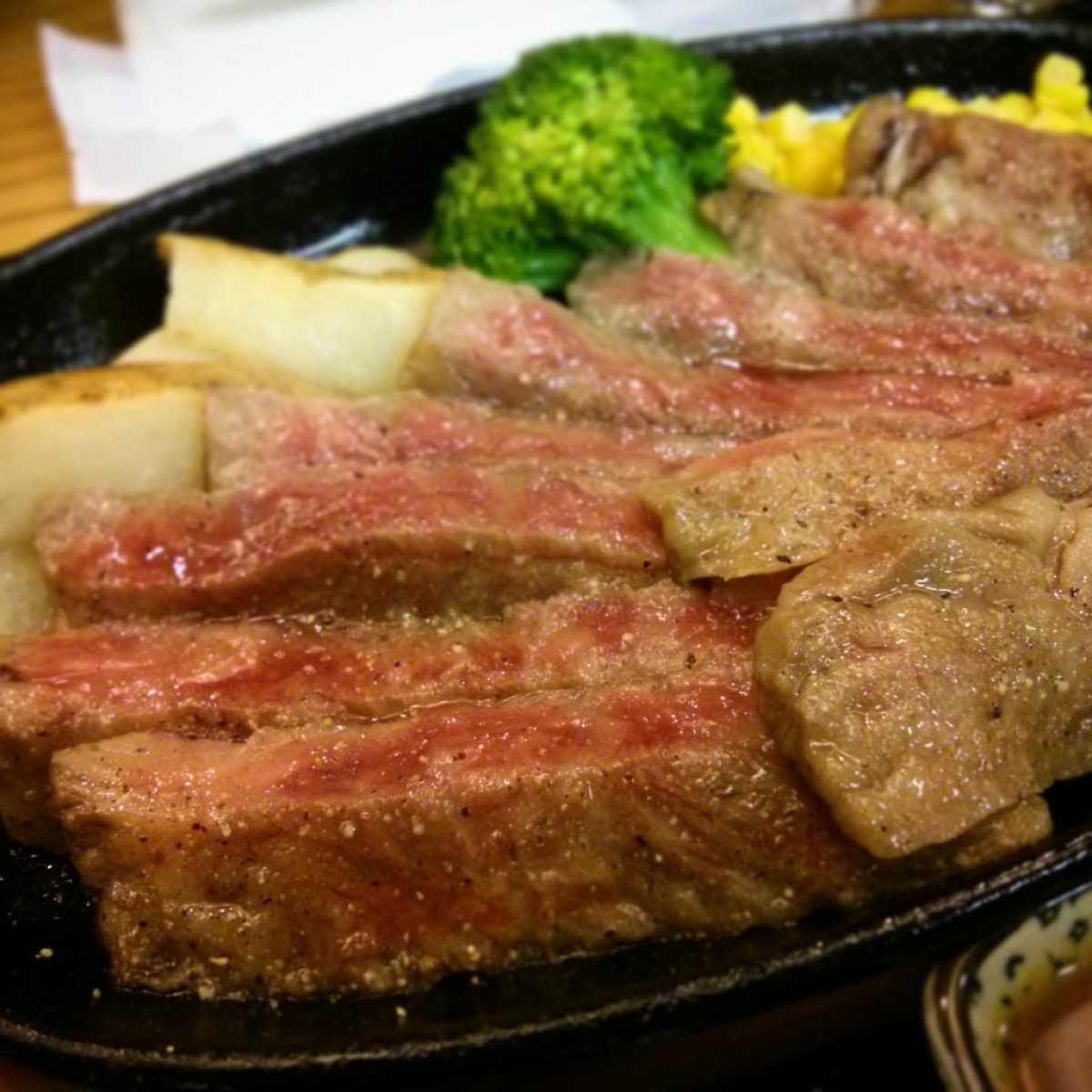 「外国人に人気の日本のレストラン2015」を発表！ 隠れた名店が続々ランクイン