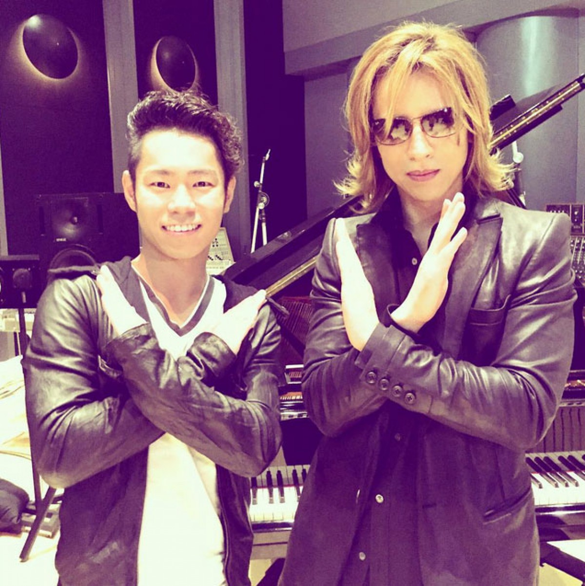 Yoshiki フィギュア村上大介選手と Wearex Xポーズで豪華2ショット 15年7月23日 エンタメ ニュース クランクイン