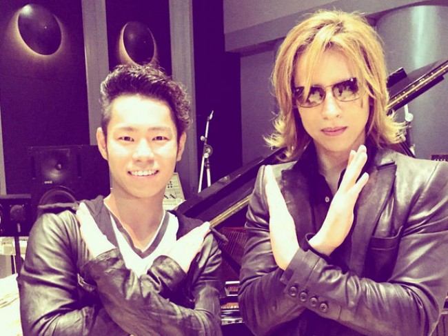 YOSHIKI、フィギュアスケート選手・村上大介と「WeAreX！」