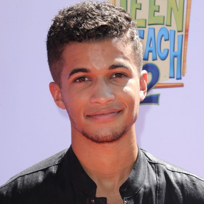 プロフィール用　ジョーダン・フィッシャー　Jordan Fisher　　June 22，2015