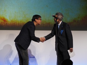 「ドラゴンクエスト新作発表会」に出席した堀井雄二、すぎやまこういち