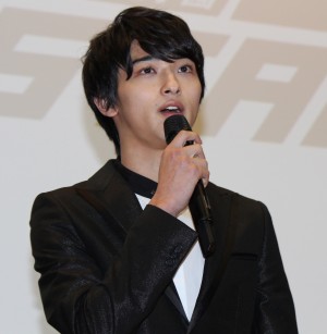『スーパーダンガンロンパ2～さよなら絶望学園～』制作発表会見に出席した横浜流星