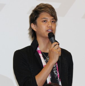 『スーパーダンガンロンパ2～さよなら絶望学園～』制作発表会見に出席した井上正大