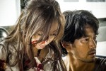 【写真】松雪泰子の美しい顔から流血…衝撃の血まみれ写真