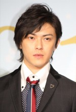 勝地涼、酒の席で“憧れ”の藤原竜也を引っ叩く「なかなかやるじゃねえか」
