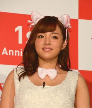 篠崎愛、ふてニャン写真集発売イベントにて