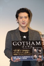 『GOTHAM／ゴッサム』DVDリリース記念イベントに登場した尾上松也