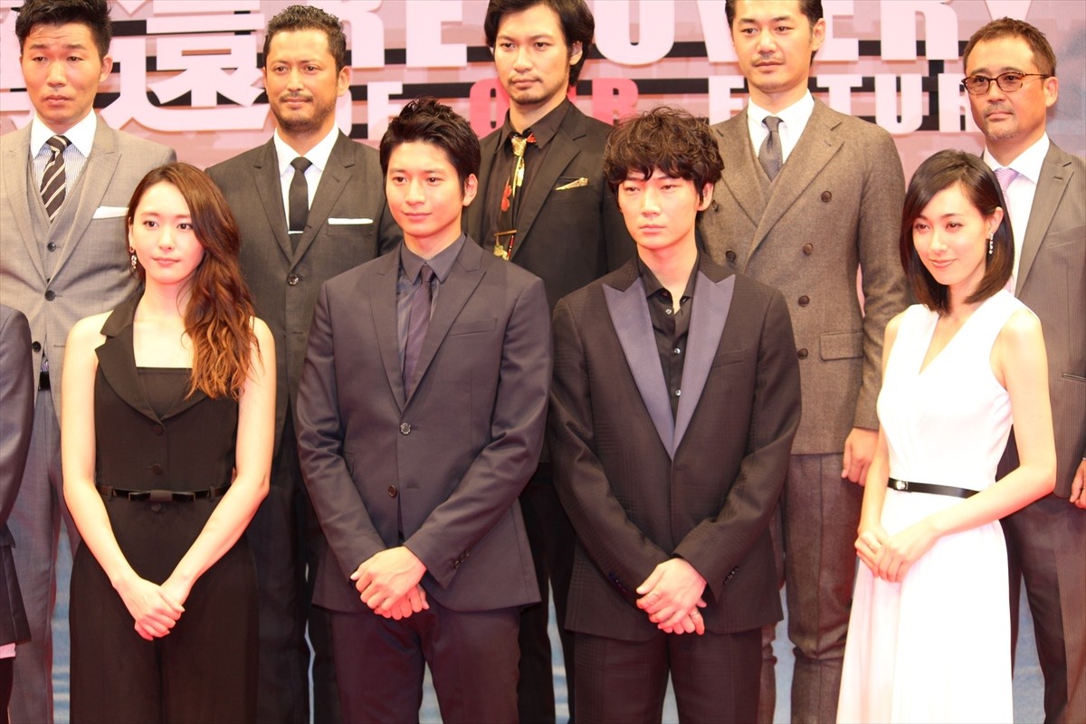 綾野剛、向井理とより深い関係性に「長い付き合いになりそう」