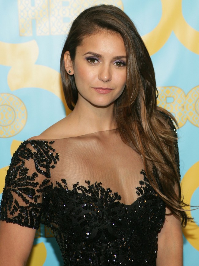 ニーナ・ドブレフ　Nina Dobrev