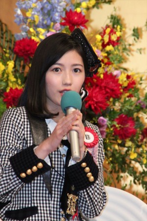 『あさが来た』主題歌アーティスト発表会に出席した渡辺麻友