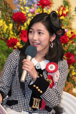 『あさが来た』主題歌アーティスト発表会に出席した渡辺麻友