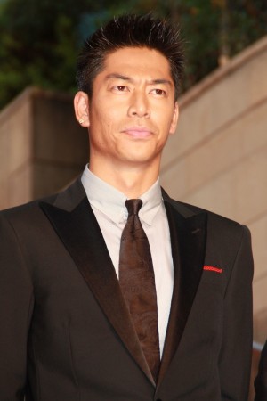 『アンフェア the end』ジャパン・プレミアに登場したAKIRA