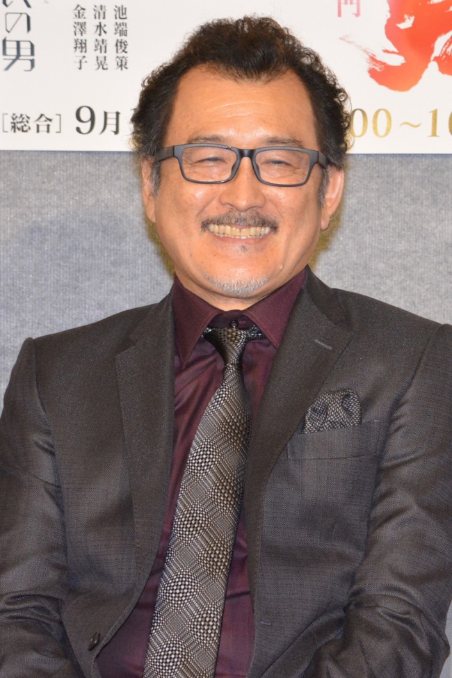 『鬼と呼ばれた男』完成披露試写会に出席した吉田鋼太郎