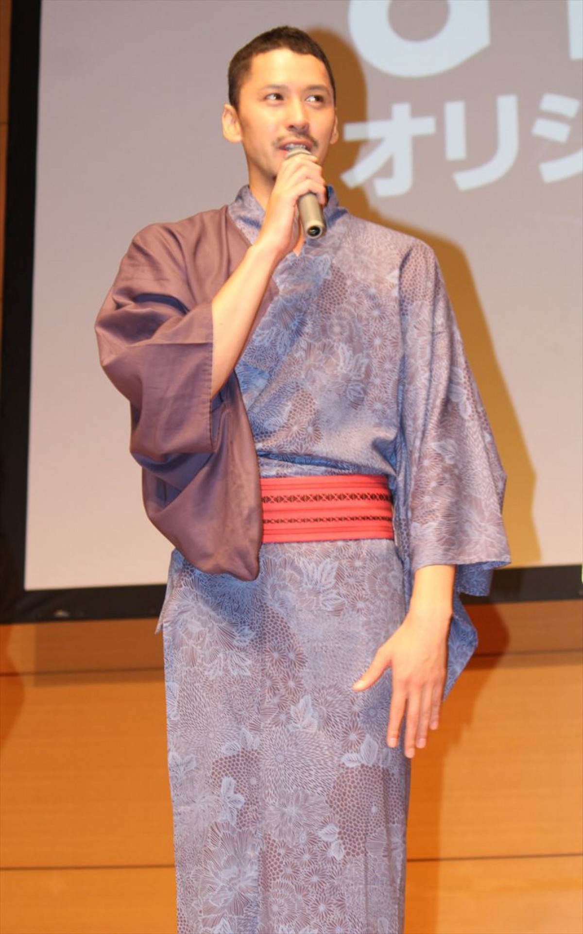 真野恵里菜、マキタスポーツに「レッドカード出してください！」セクハラ発言に反撃