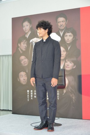 舞台『GS近松商店』製作発表会見に出席した渡部豪太