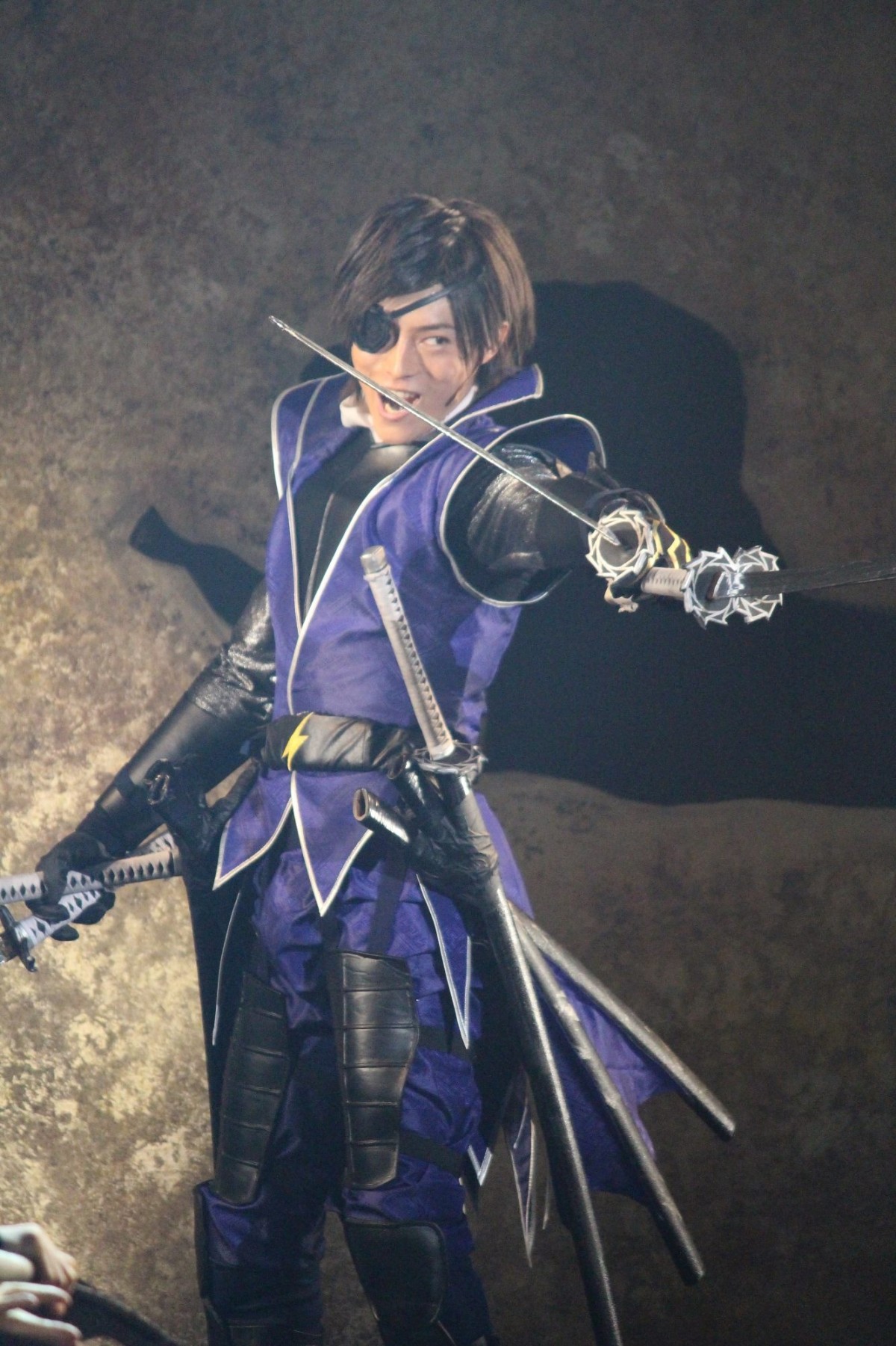 戦国BASARA＆Devil May Cry、舞台で対決　夢のコラボに「新しい歴史のはじまり」