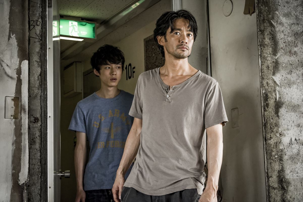 竹野内豊、『at Home』共演の坂口健太郎・黒島結菜を絶賛「将来が楽しみ」