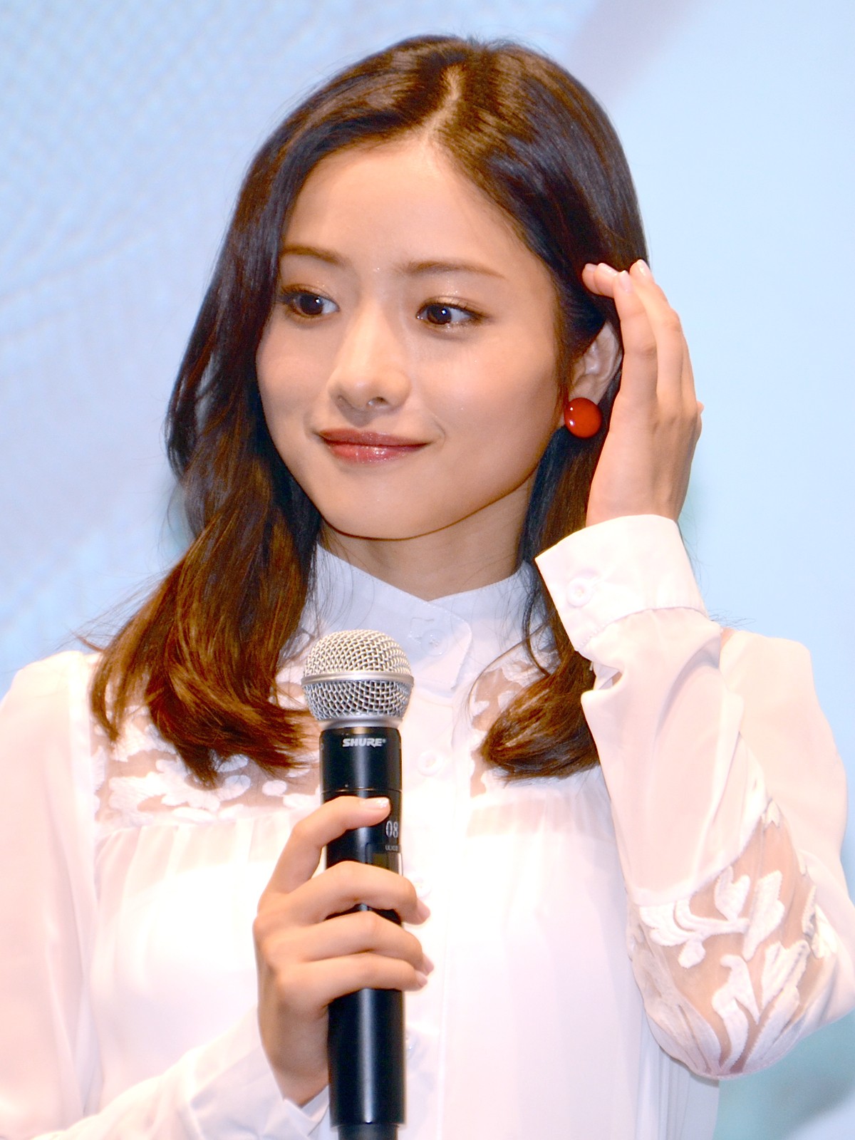 石原さとみ、“進撃の巨人”愛をアピール「セル画をプリントアウトして飾った」