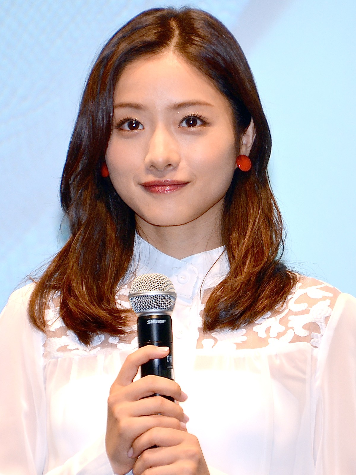 石原さとみ、“進撃の巨人”愛をアピール「セル画をプリントアウトして飾った」