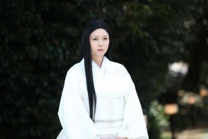『蜜のあわれ』　幽霊・田村ゆり子役で出演する真木よう子