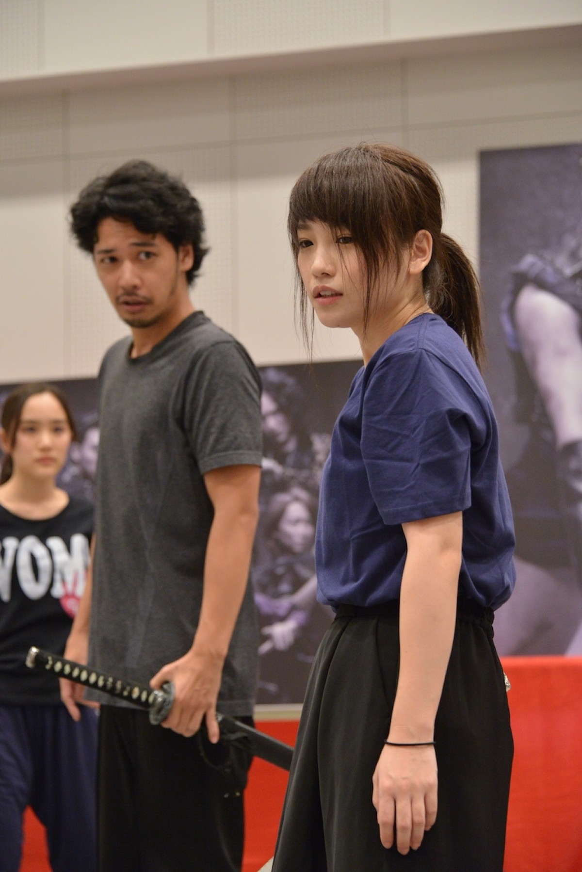 川栄李奈、恋愛解禁も「言い寄られることない」主演舞台共演陣にアピール!?