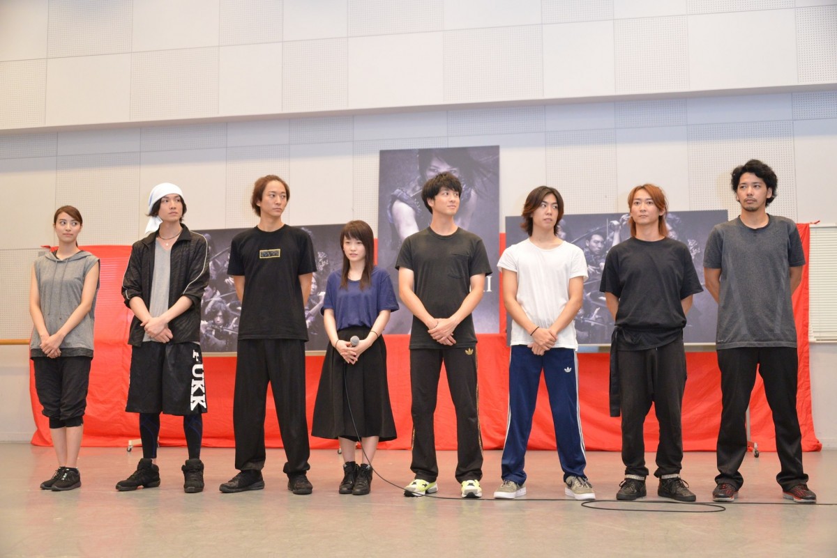 川栄李奈、恋愛解禁も「言い寄られることない」主演舞台共演陣にアピール!?