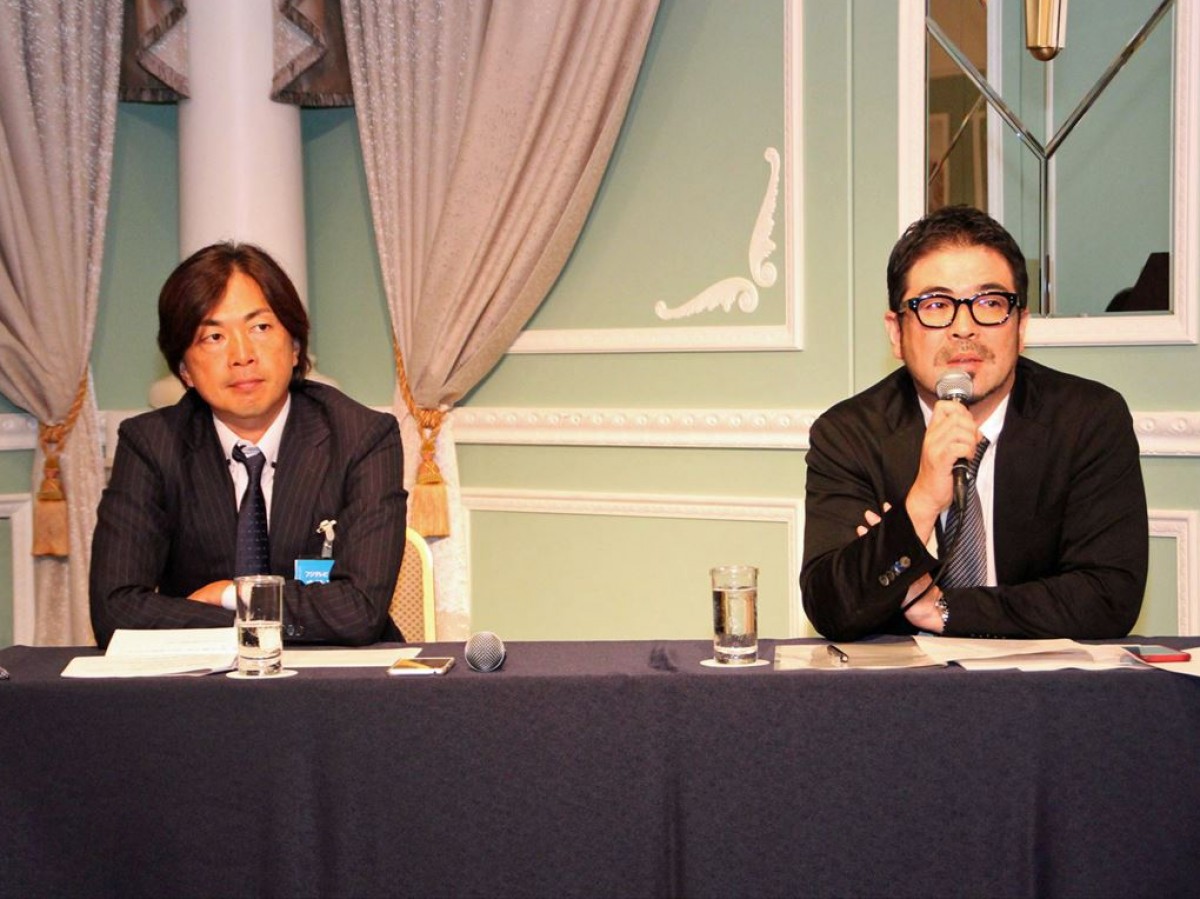 フジテレビ改編説明会で説明をする宮道治朗編成部長
