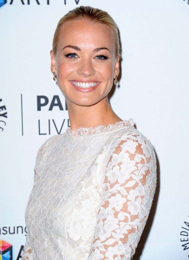 イヴォンヌ・ストラホフスキー、Yvonne Strahovski　September 12、2013 