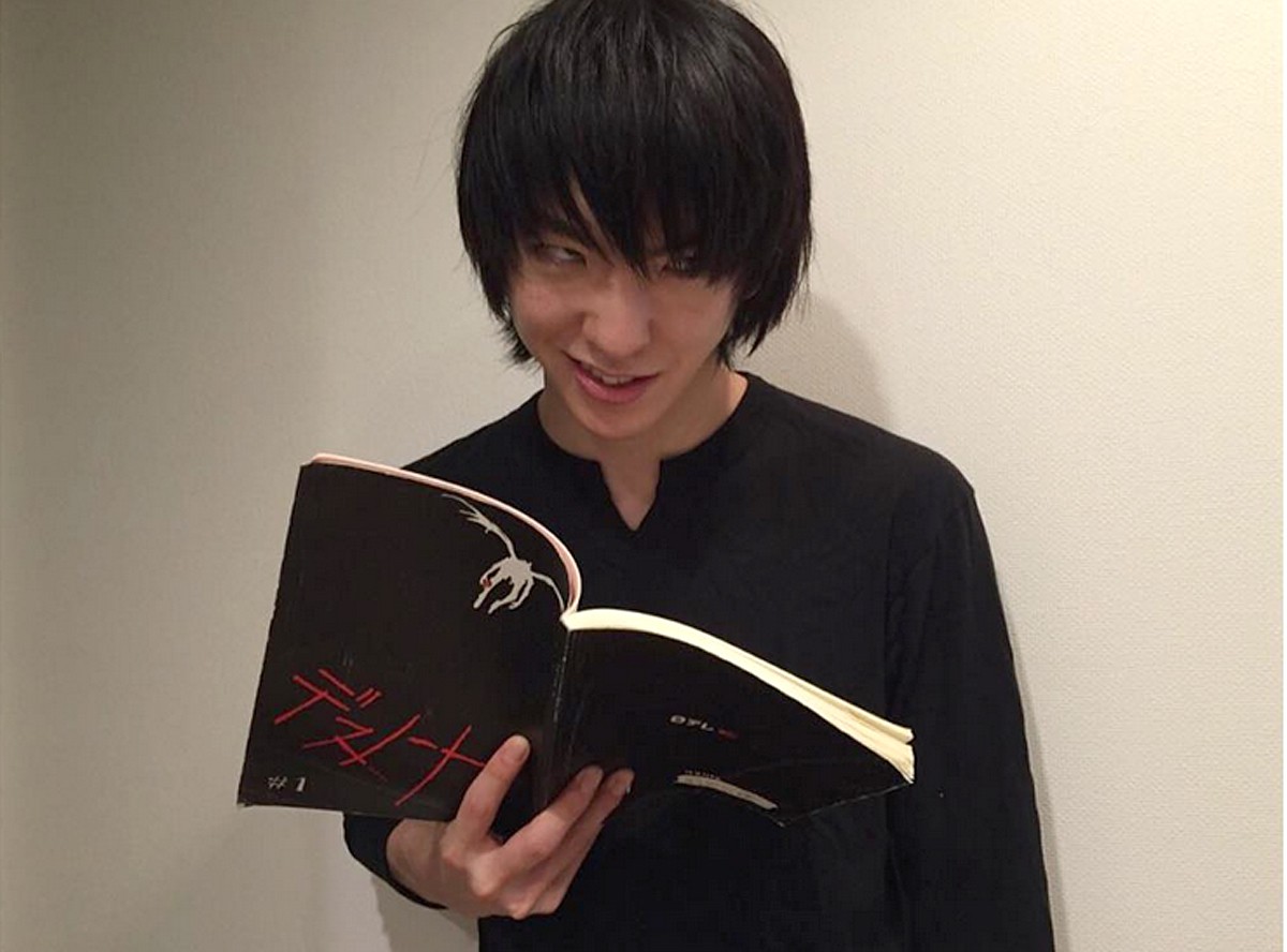 ドラマ『デスノート』前田公輝、一人“コスプレ祭”に「激似！」の声