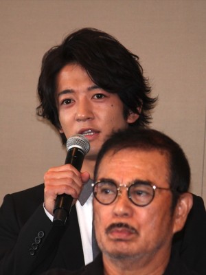 『BIOHAZARD THE STAGE』制作発表会見に出席した大倉士門、千葉真一